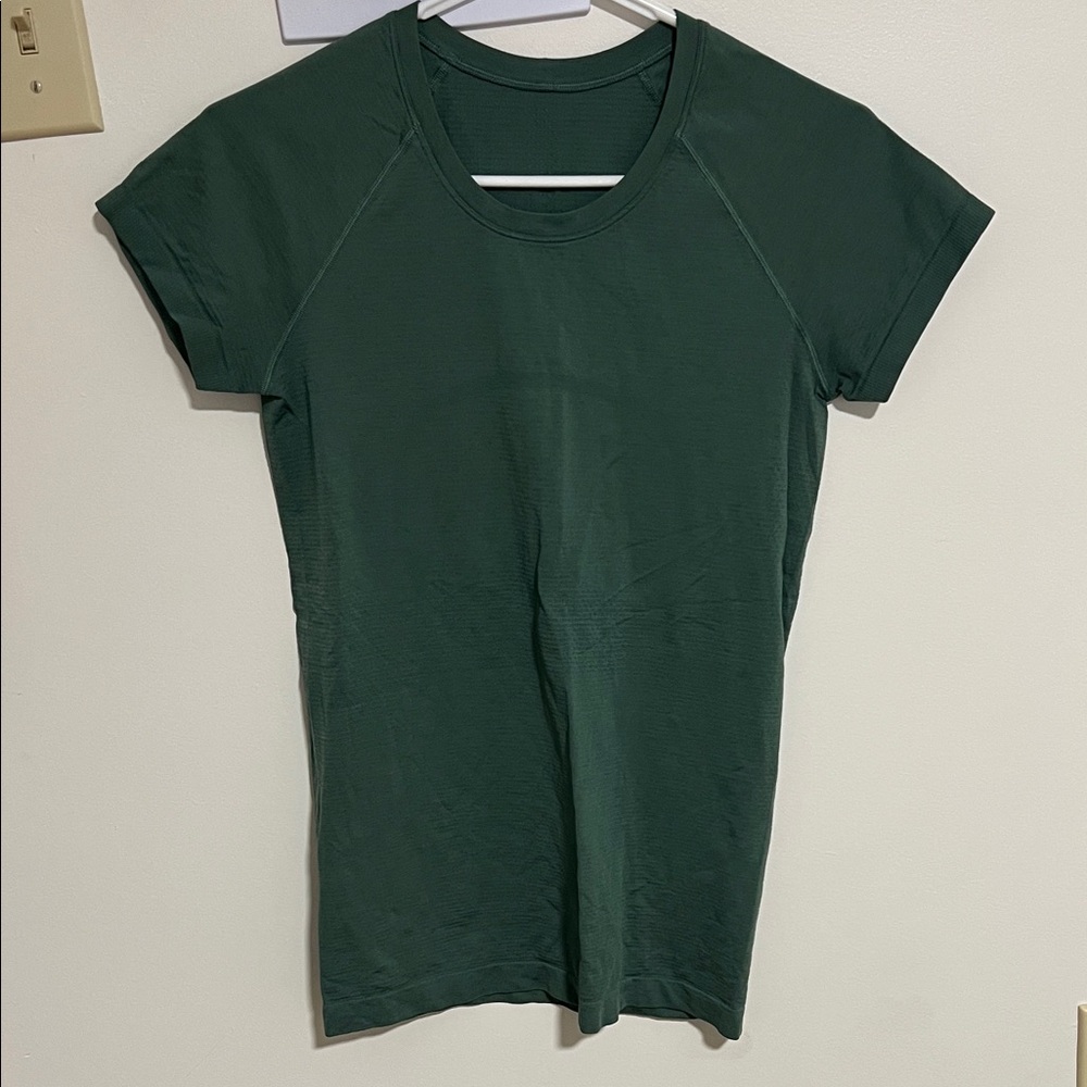 Lululemon T-Shirt